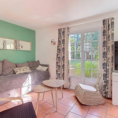 Maison 6 Pers, Terrasse, Animaux Admis, - Fr-1-857-46 * モリエ・エマー